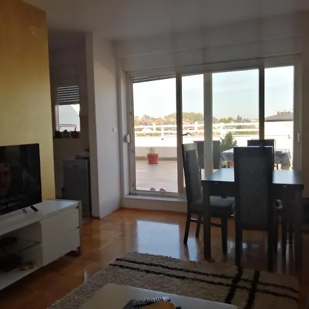 Apartment Apartman Iva